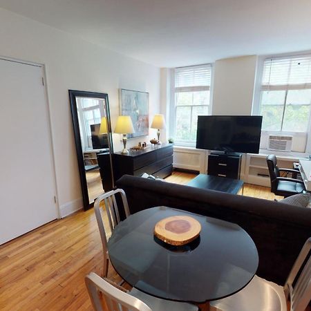 Cozy Place In Midtown Nyc Нью-Йорк Экстерьер фото